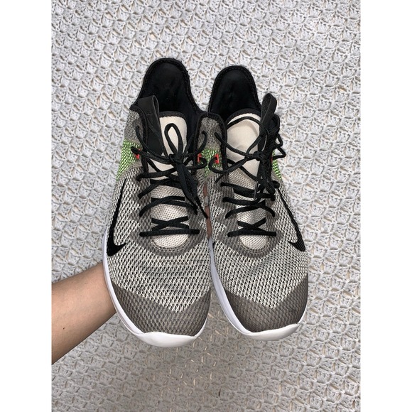 Nike Lebron Witness IV 4 String Black Volt Basketball Shoes BV7427-200 Men's 14 - Picture 4 of 8